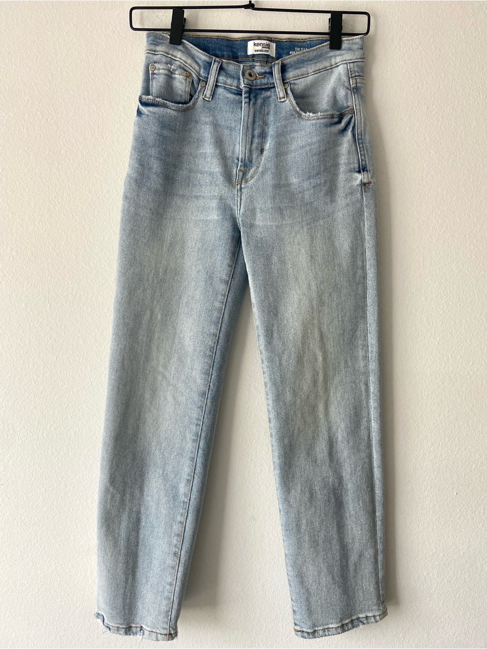 Kensie Jeans The Ella High Rise Straight Leg Jeans Light Wash Size 2/26